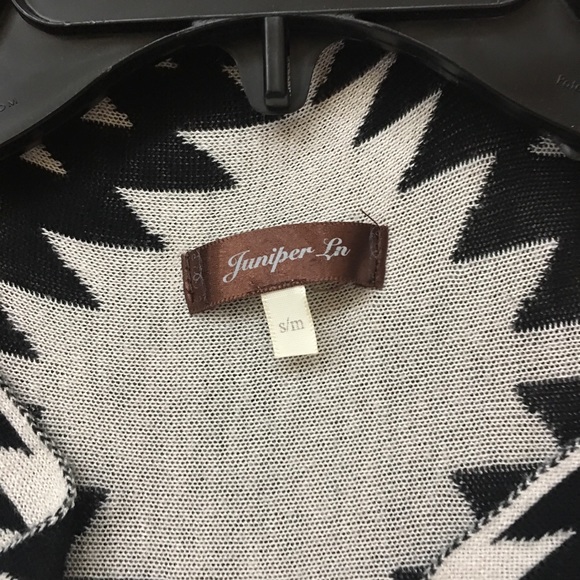 Sweater Vest Black/White (Cream), Size: S/M - Picture 3 of 6